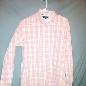 Men’s Untucked Button-Down